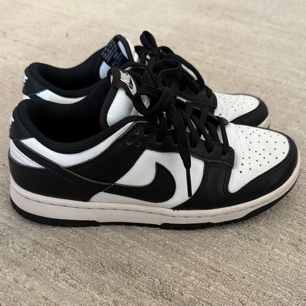 Women’s Nike dunk low pandas